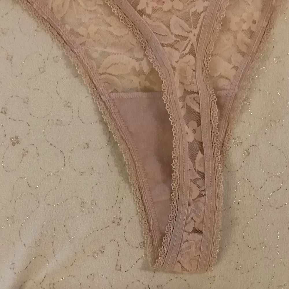 NWT. INC Intern’l Concepts, a Macy’s Brand Set of 3 Lacy Thong Panties Size XL